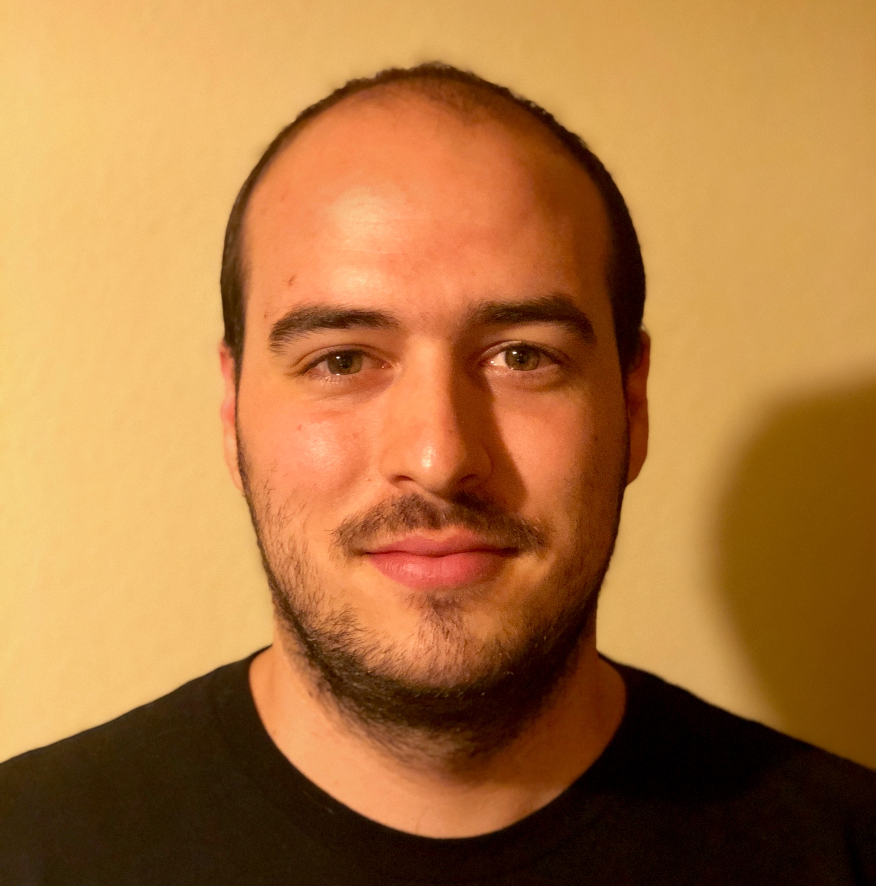 Alejandro García Vallecillo